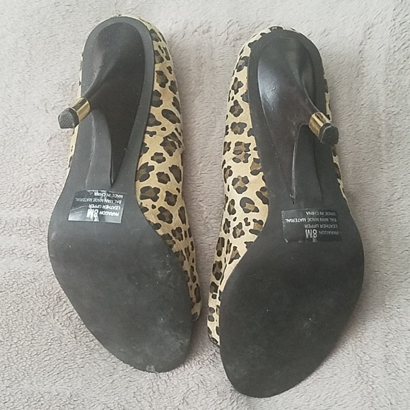 Shoes - Picture 2 of 3